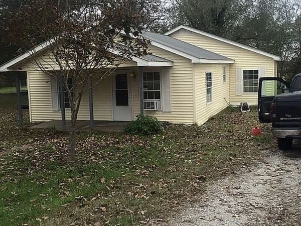319 Alabama St , Huntland, TN 37345