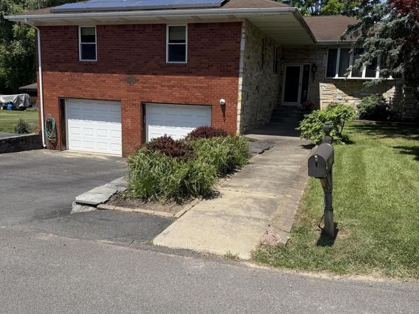 100 Huron Street, Albany, NY 12203