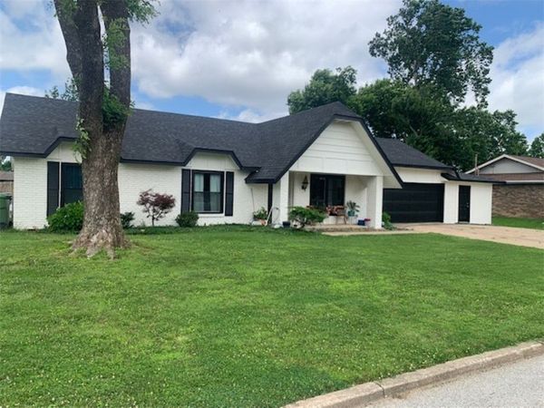1006 S 21st Street , Rogers, AR 72758
