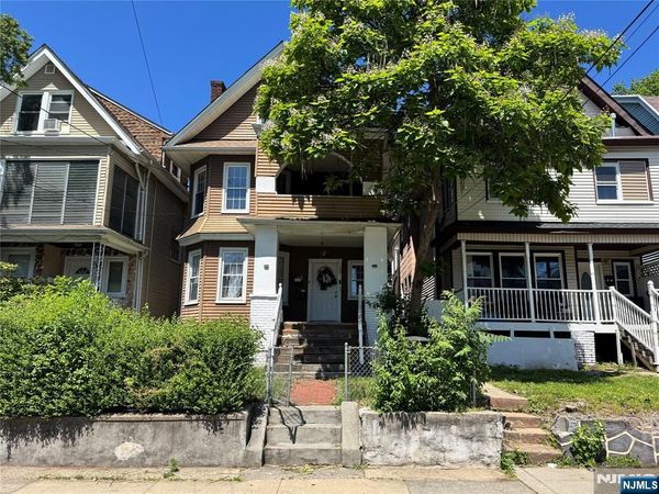 296 Woodside Avenue, NEWARK, NJ 07104
