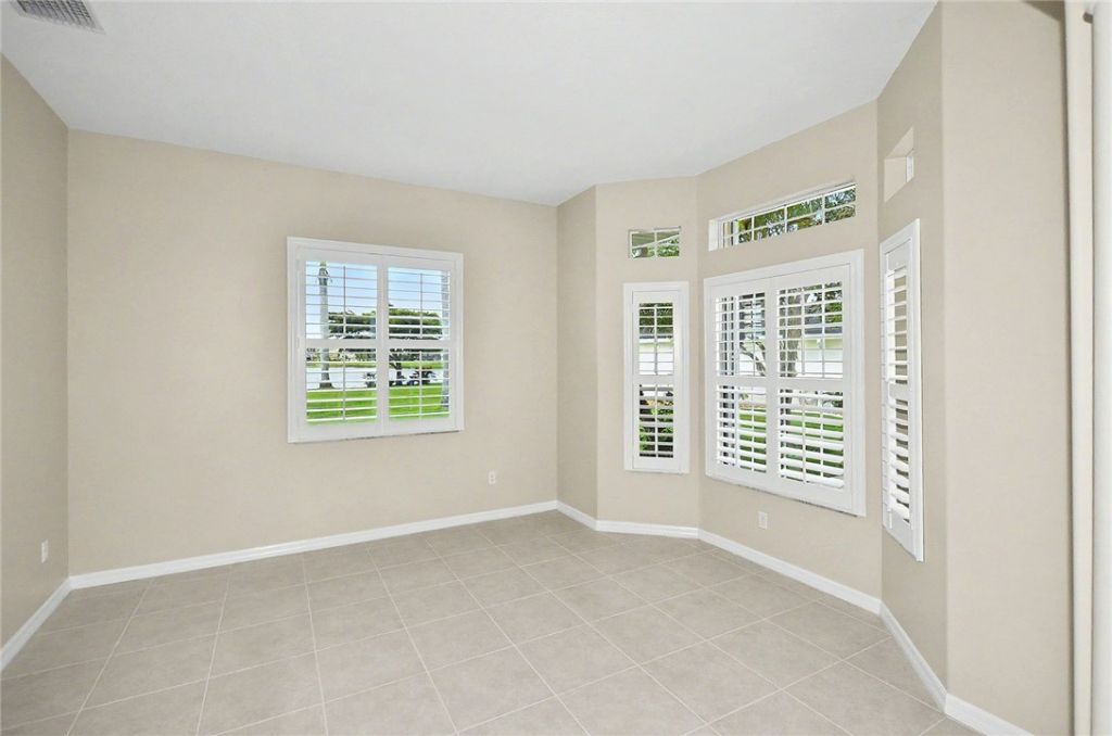 680 Sarina Terrace Sw, Vero Beach, FL 32968 Photo
