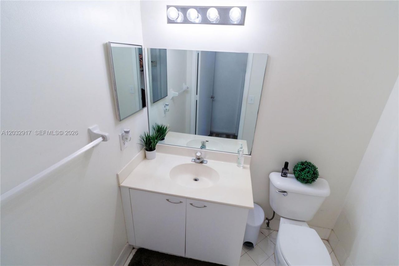 251 NW 151st Ave , Pembroke Pines, FL 33028 Photo