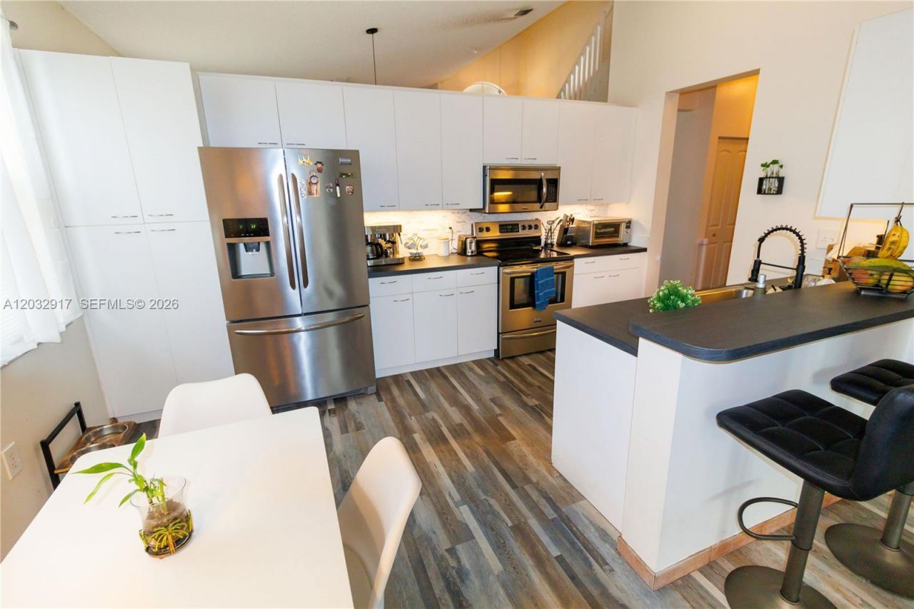 251 NW 151st Ave , Pembroke Pines, FL 33028 Photo