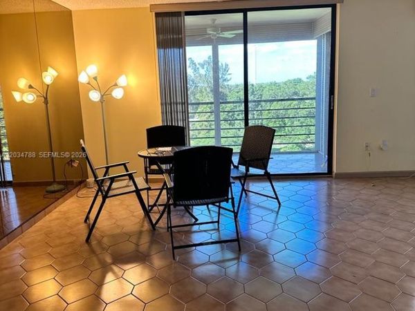 900 Saint Charles Pl , Unit 708, Pembroke Pines, FL 33026