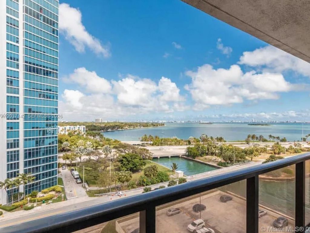 600 NE 36th St, Unit 1006, Miami, FL 33137 Photo