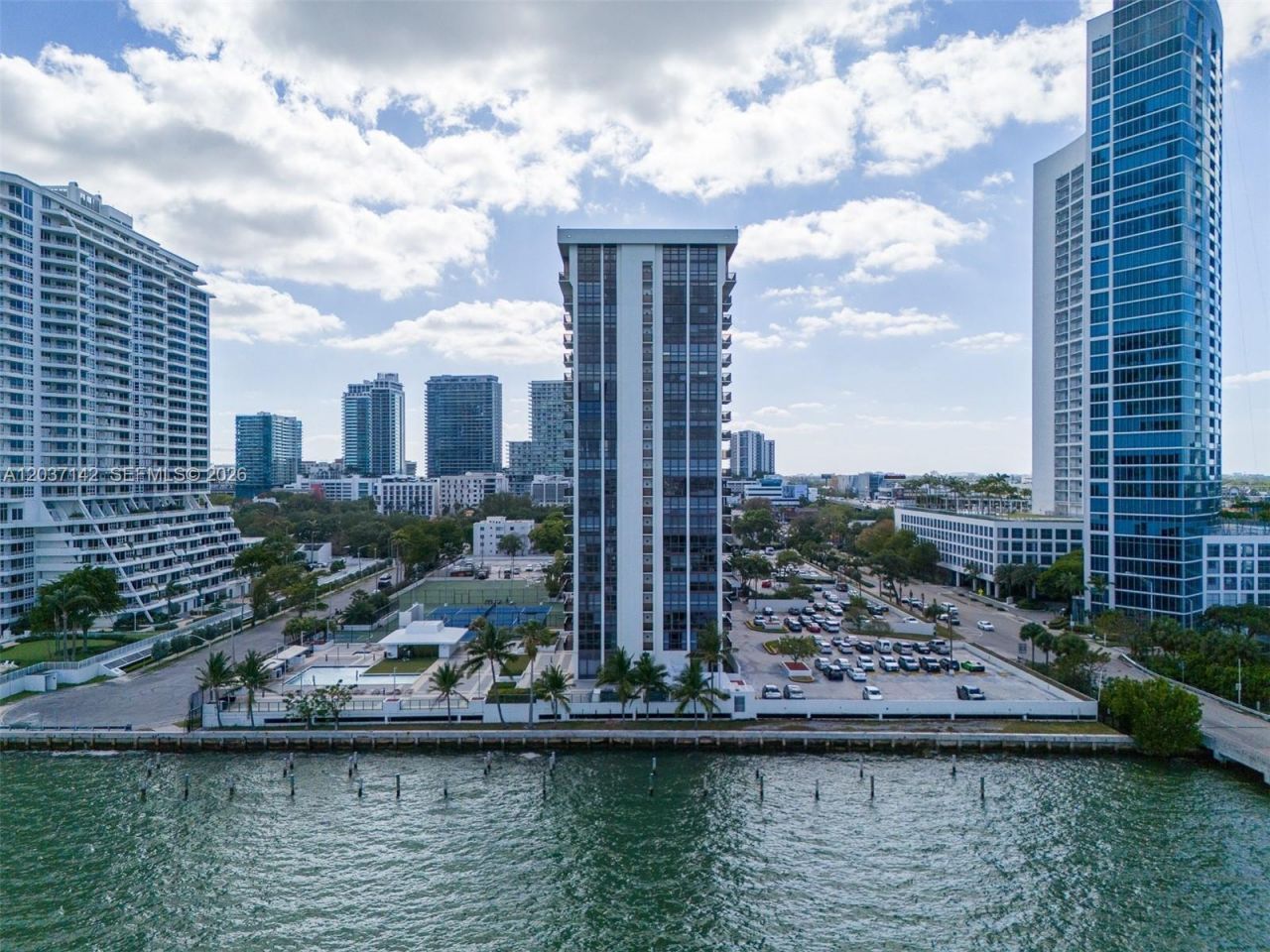 600 NE 36th St, Unit 1006, Miami, FL 33137 Photo
