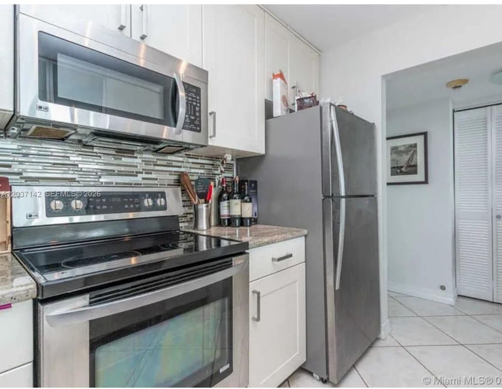600 NE 36th St, Unit 1006, Miami, FL 33137 Photo