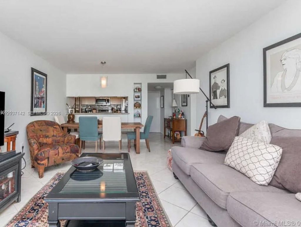 600 NE 36th St, Unit 1006, Miami, FL 33137 Photo