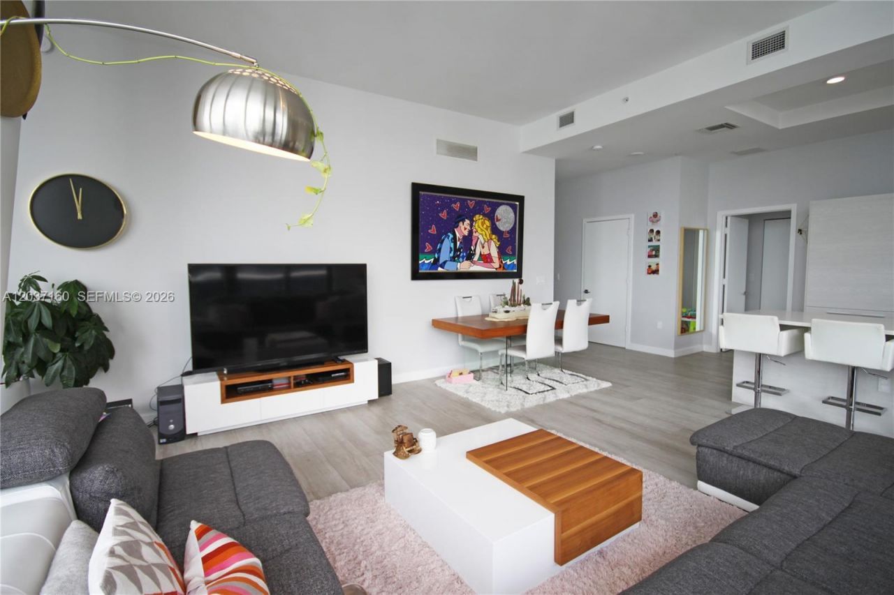 45 SW 9th St, Unit 4608, Miami, FL 33130 Photo