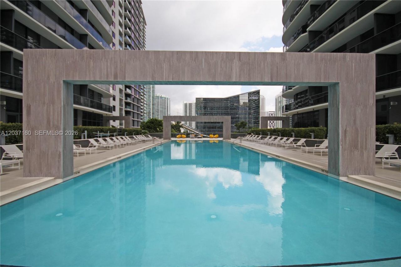 45 SW 9th St, Unit 4608, Miami, FL 33130 Photo