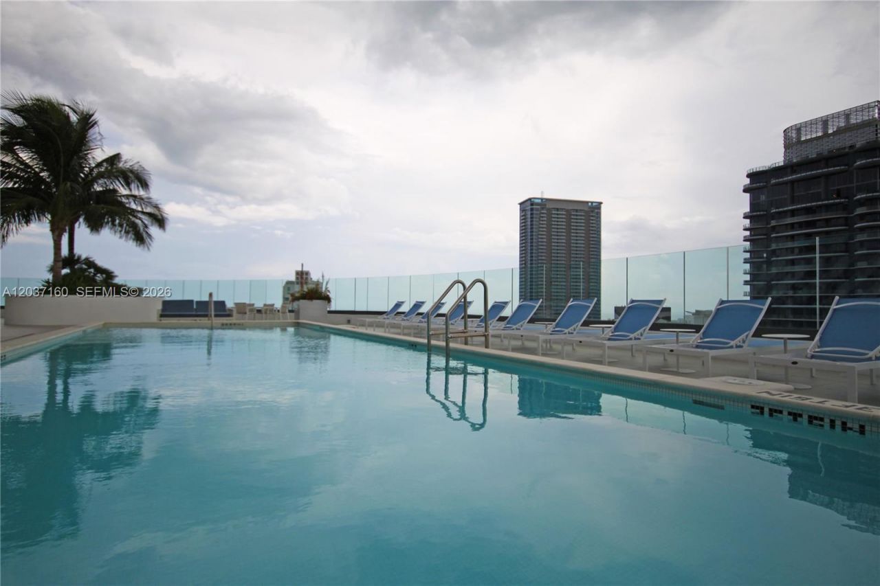 45 SW 9th St, Unit 4608, Miami, FL 33130 Photo