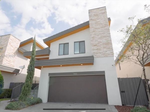 7661 NW 103rd Ct , Doral, FL 33178