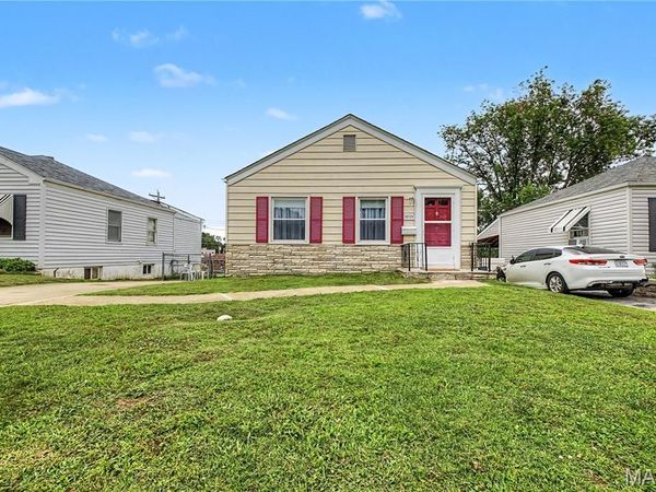 10725 Saint Lawrence Lane , St Ann, MO 63074