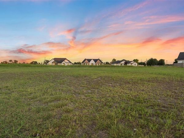 143 Cat Tail Court, Robinson, TX 76706