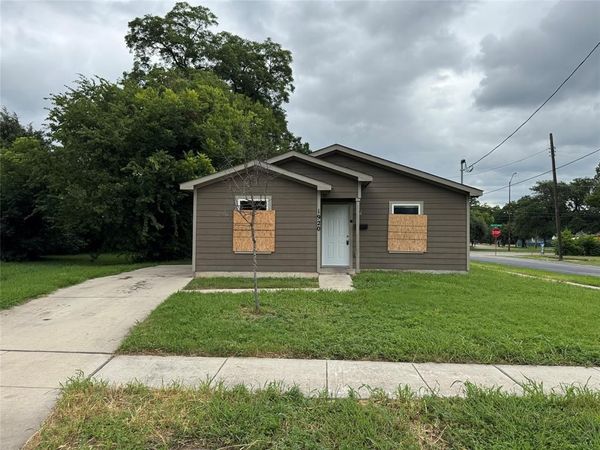 1920 Jb Jackson Jr Boulevard, Unit J, Dallas, TX 75210