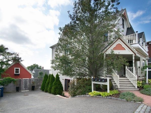 10 Symmes, Unit 1, Boston, MA 02131