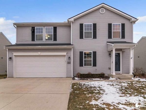 8422 Walnut Hill, Dexter, MI 48130