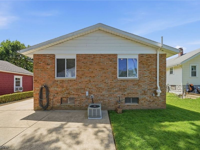 359 Alpha Avenue , Akron, OH 44312 Photo 27