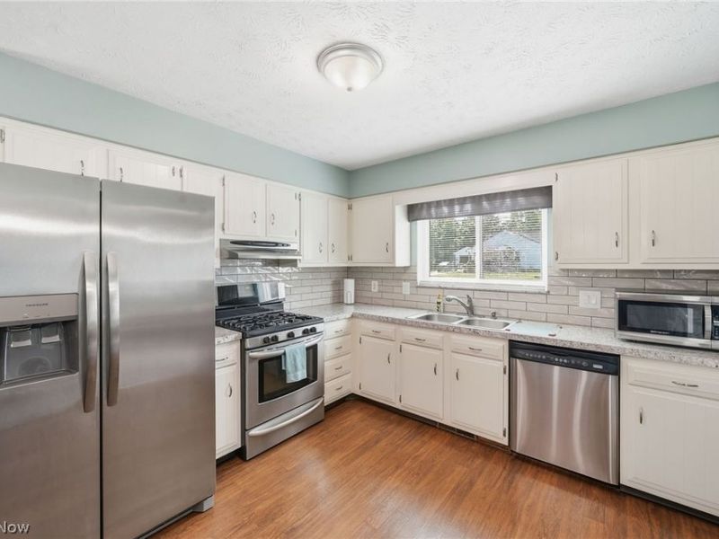 359 Alpha Avenue , Akron, OH 44312 Photo 8