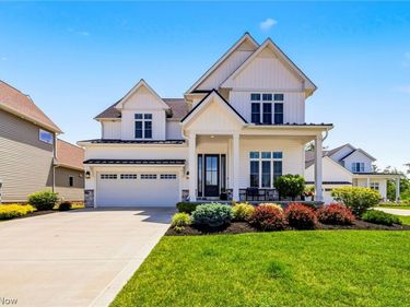 587 Magnolia Court, Mayfield, OH 44143
