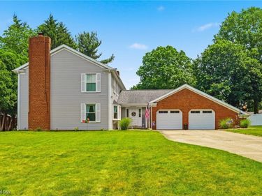 1200 Briarview Avenue NW, North Canton, OH 44720