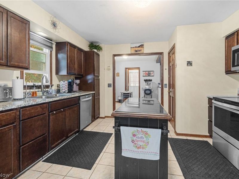 1200 Briarview Avenue NW, North Canton, OH 44720 Photo 24