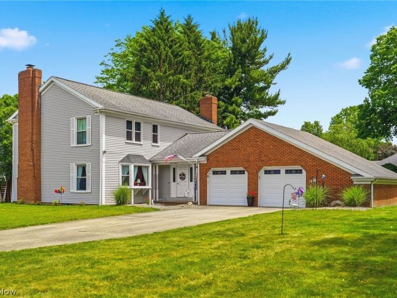 1200 Briarview Avenue NW, North Canton, OH 44720 Photo 3