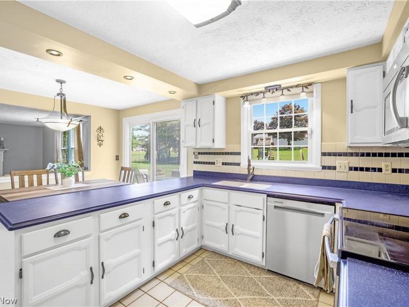 4583 Wildflower Drive , Uniontown, OH 44720 Photo 12