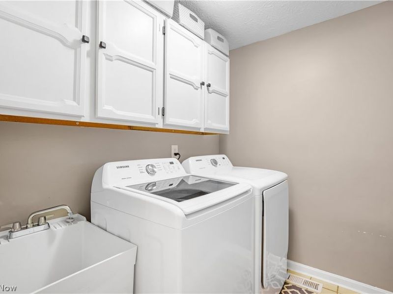 4583 Wildflower Drive , Uniontown, OH 44720 Photo 15