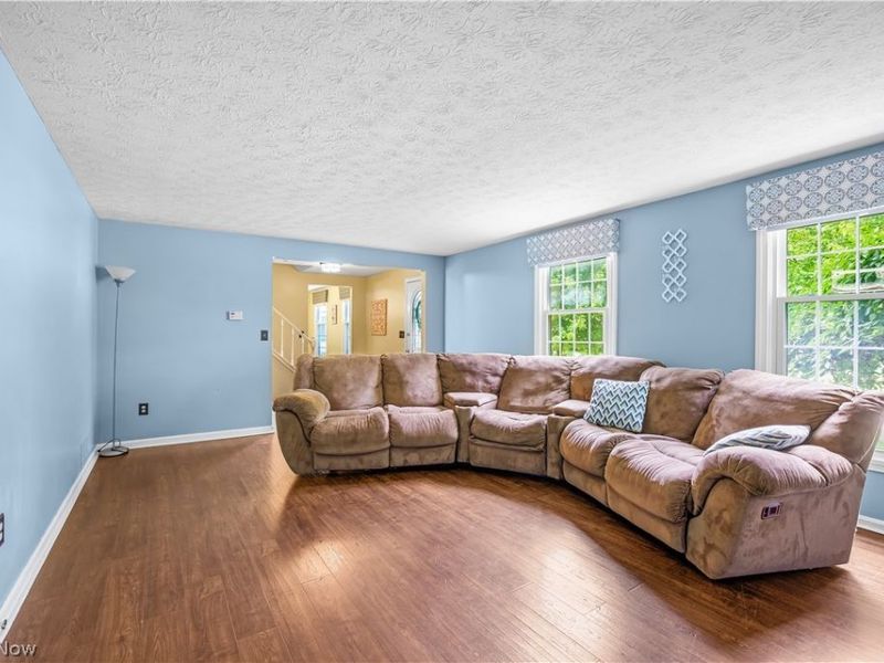 4583 Wildflower Drive , Uniontown, OH 44720 Photo 6