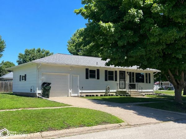 2905 Avenue J, Fort Madison, IA 52627