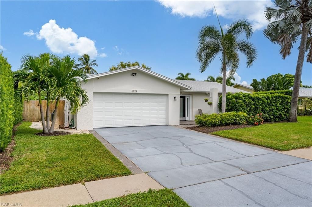 1309 Westlake Blvd , Naples, FL 34103 Photo