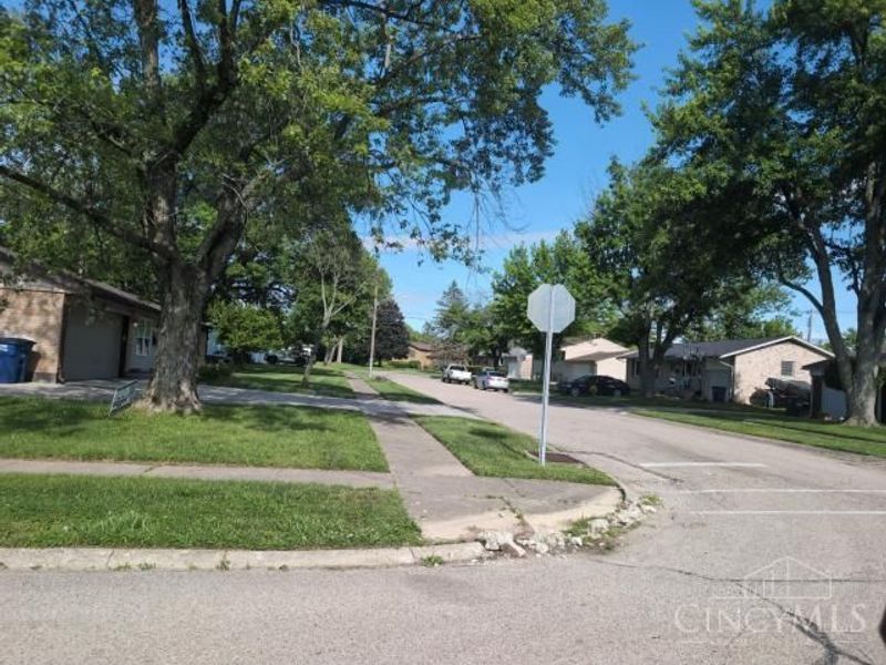 4900 Hagen Avenue, Dayton, OH 45417 Photo 4