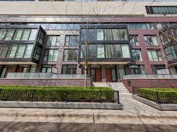 198 N Park Drive , Unit 198, Chicago, IL 60601