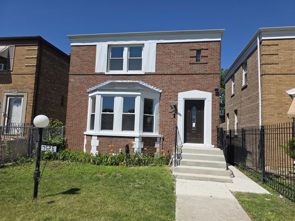 7526 S Wood Street , Chicago, IL 60620