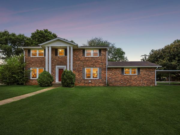 1323 Dawson Pl , Murfreesboro, TN 37129