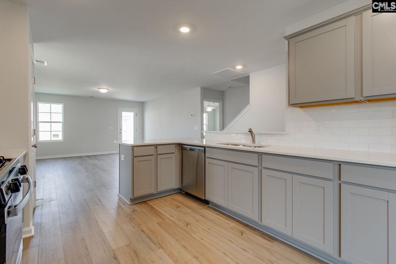 6011 Edgemont Court Photo 12