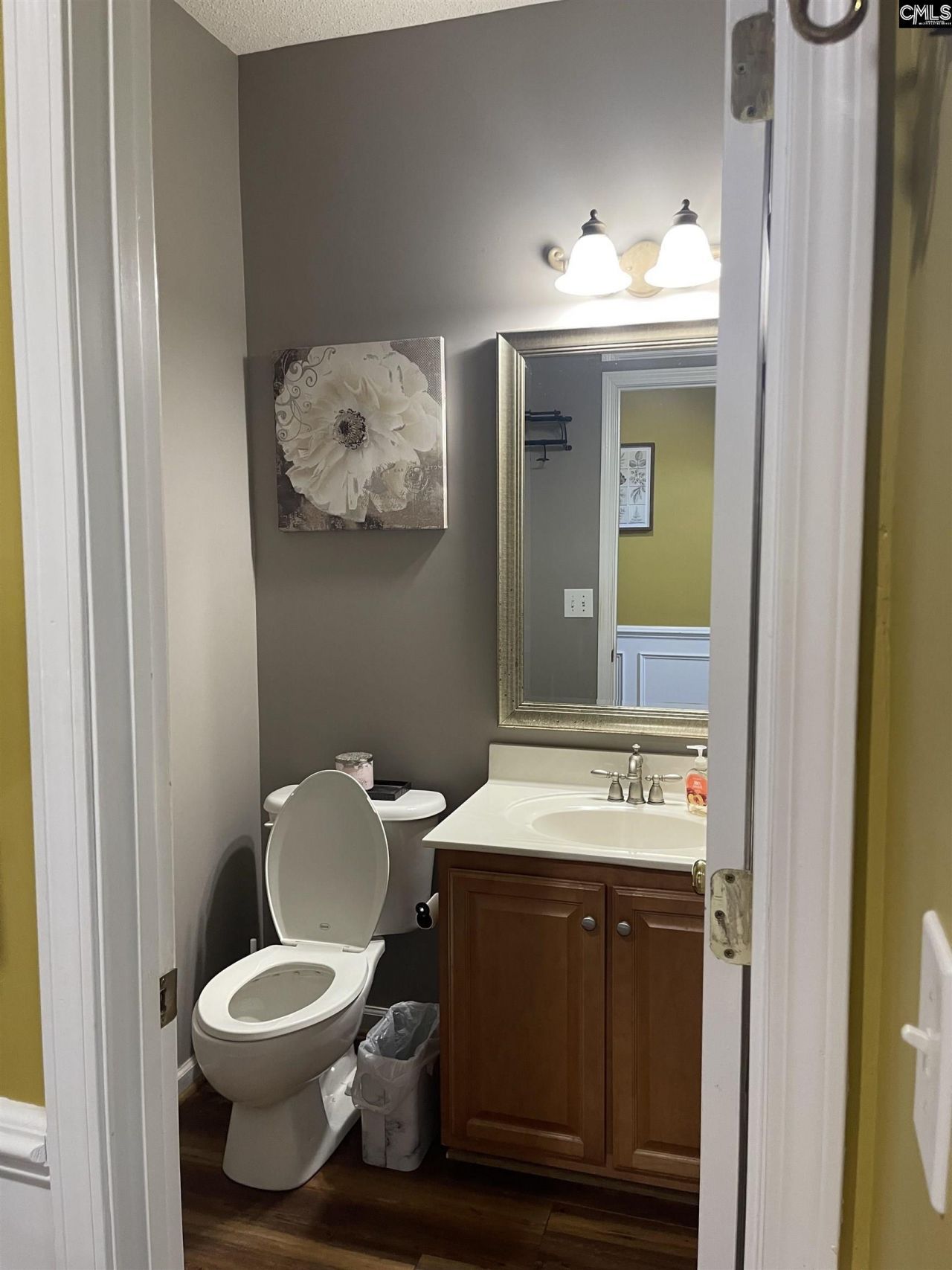 332 Buckthorne Drive  Photo 15