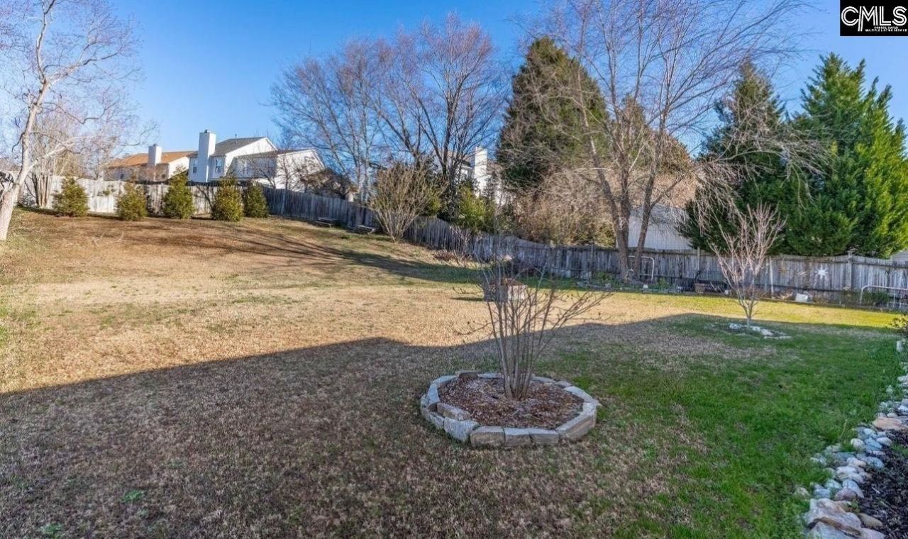 332 Buckthorne Drive  Photo 29