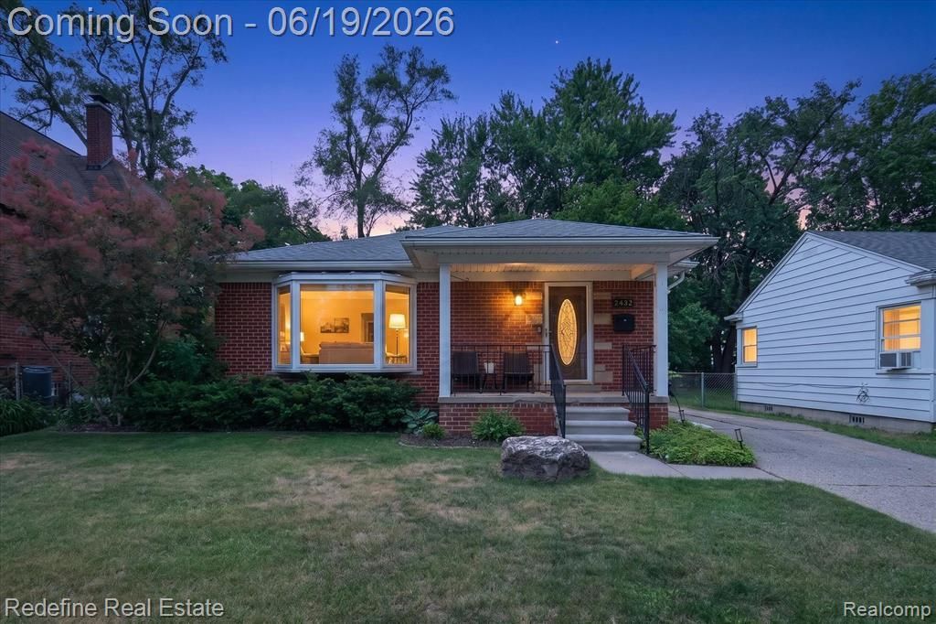 2432 Dallas Avenue, Royal Oak, MI 48067 Main Photo