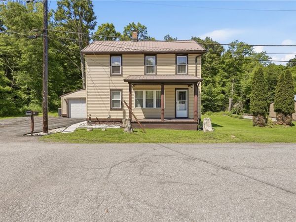 111 Center St , Stoystown, PA 15563