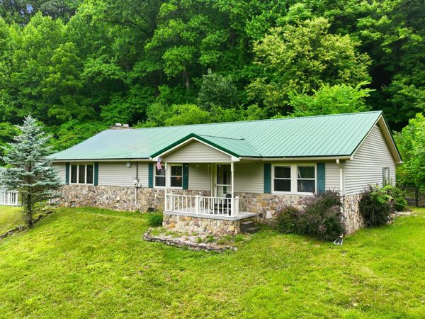 5100 Chandler Road, Big Stone Gap, VA 24219