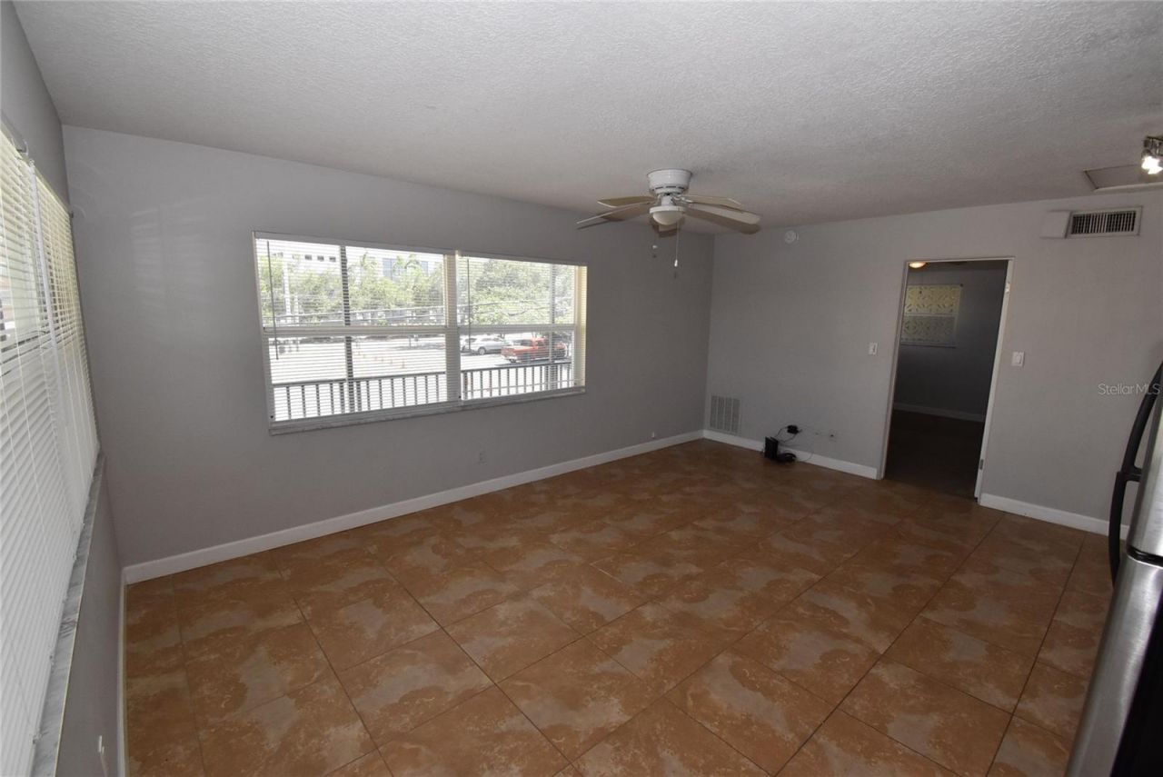 220 6th Avenue N, Unit 11, Saint Petersburg, FL 33701 Photo