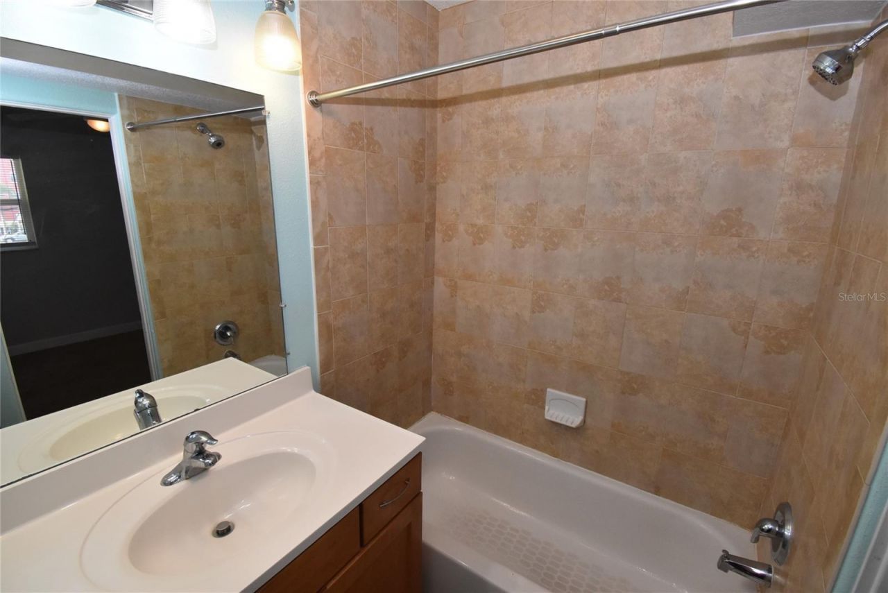 220 6th Avenue N, Unit 11, Saint Petersburg, FL 33701 Photo