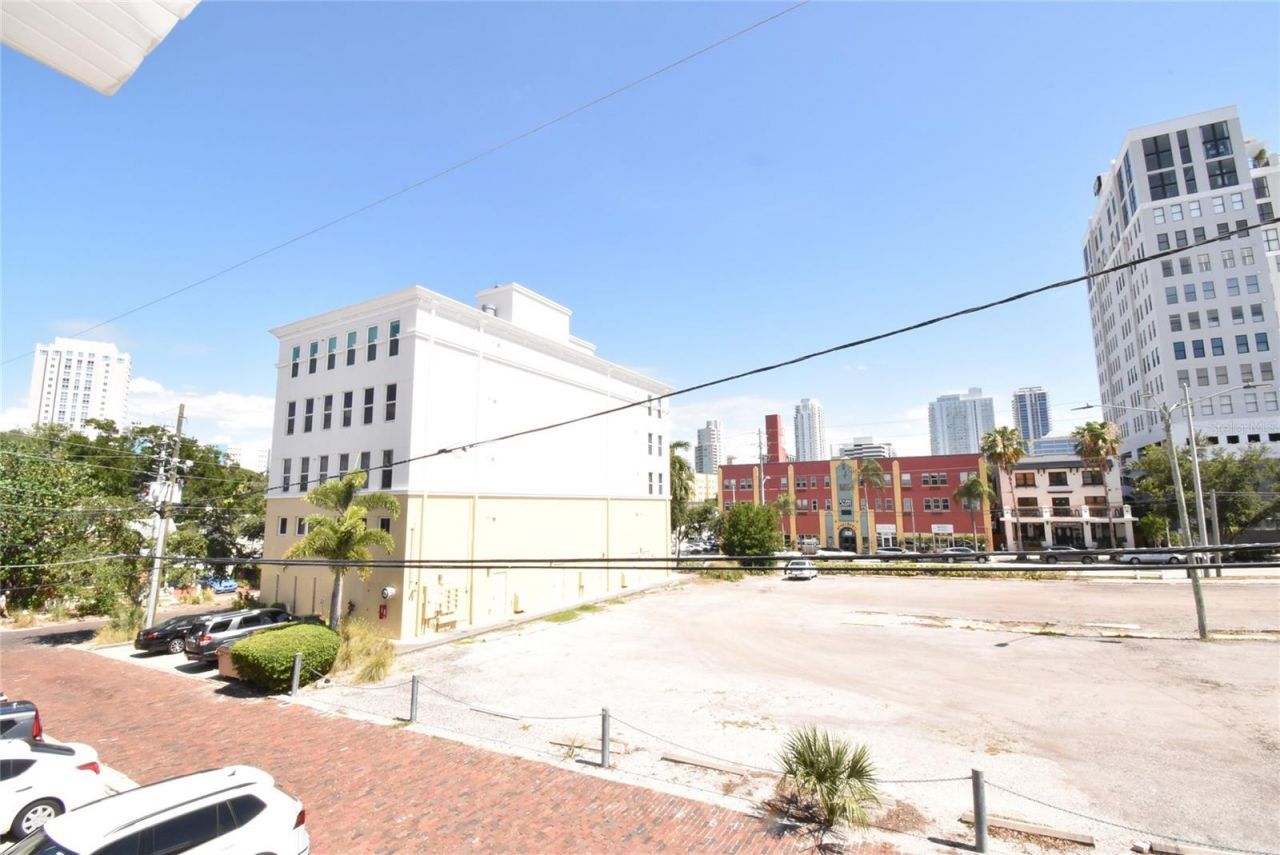 220 6th Avenue N, Unit 11, Saint Petersburg, FL 33701 Photo