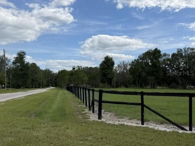 559 SW 15th Court, Bell, FL 32619 Photo