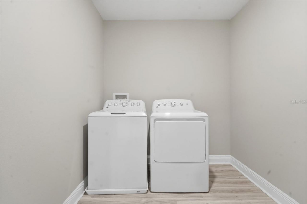 31707 Broadwater Avenue , Leesburg, FL 34748 Photo