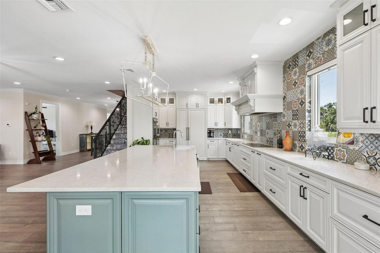 501 40th Avenue Ne, Saint Petersburg, FL 33703 Photo