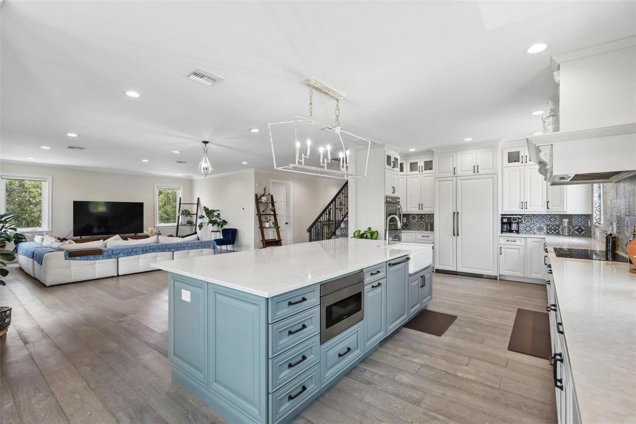 501 40th Avenue Ne, Saint Petersburg, FL 33703 Photo