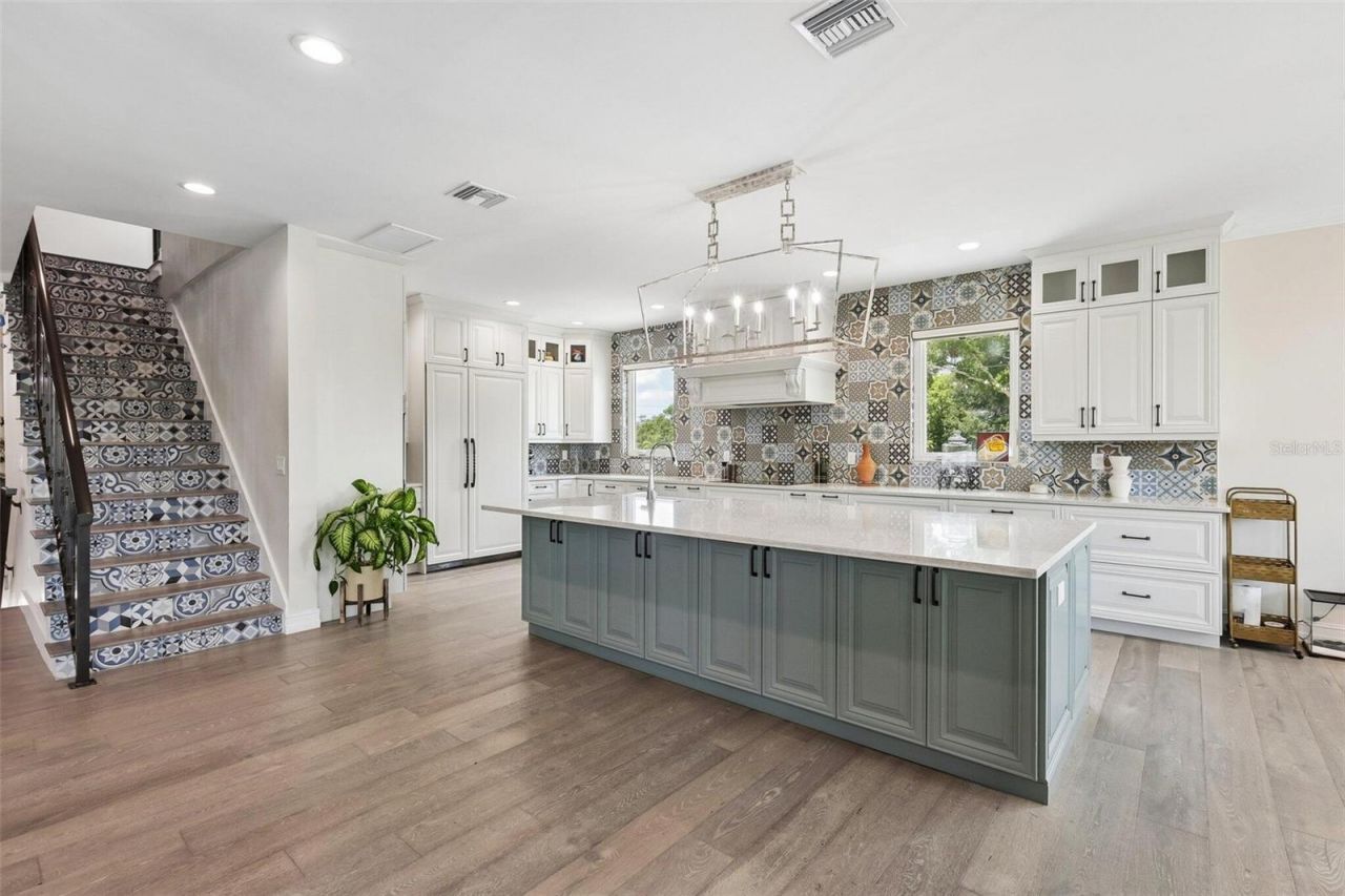501 40th Avenue Ne, Saint Petersburg, FL 33703 Photo